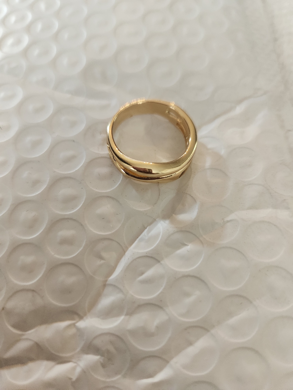 Gold-Tone Women's Band Ring - Elegant Classic